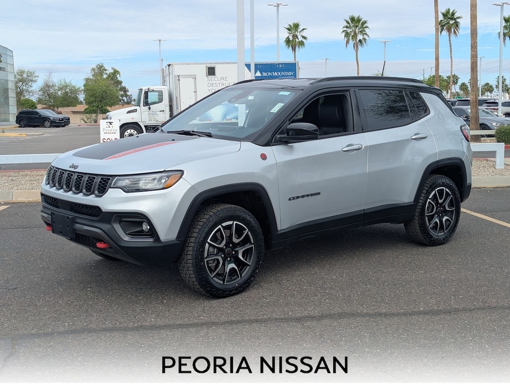 Used 2025 Jeep Compass Trailhawk SUV