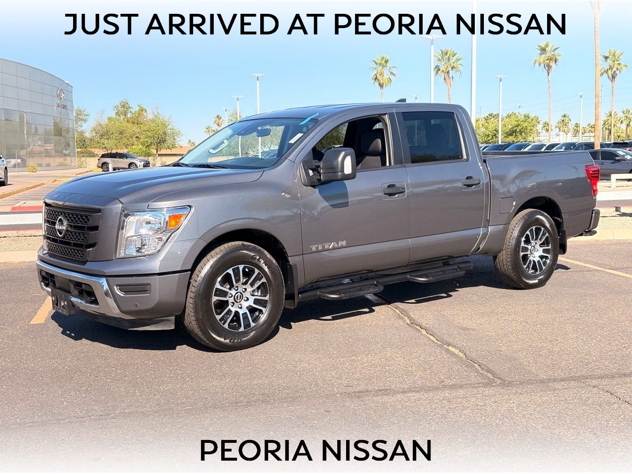 2024 Nissan Titan SV 4X2 Crew Cab's photo