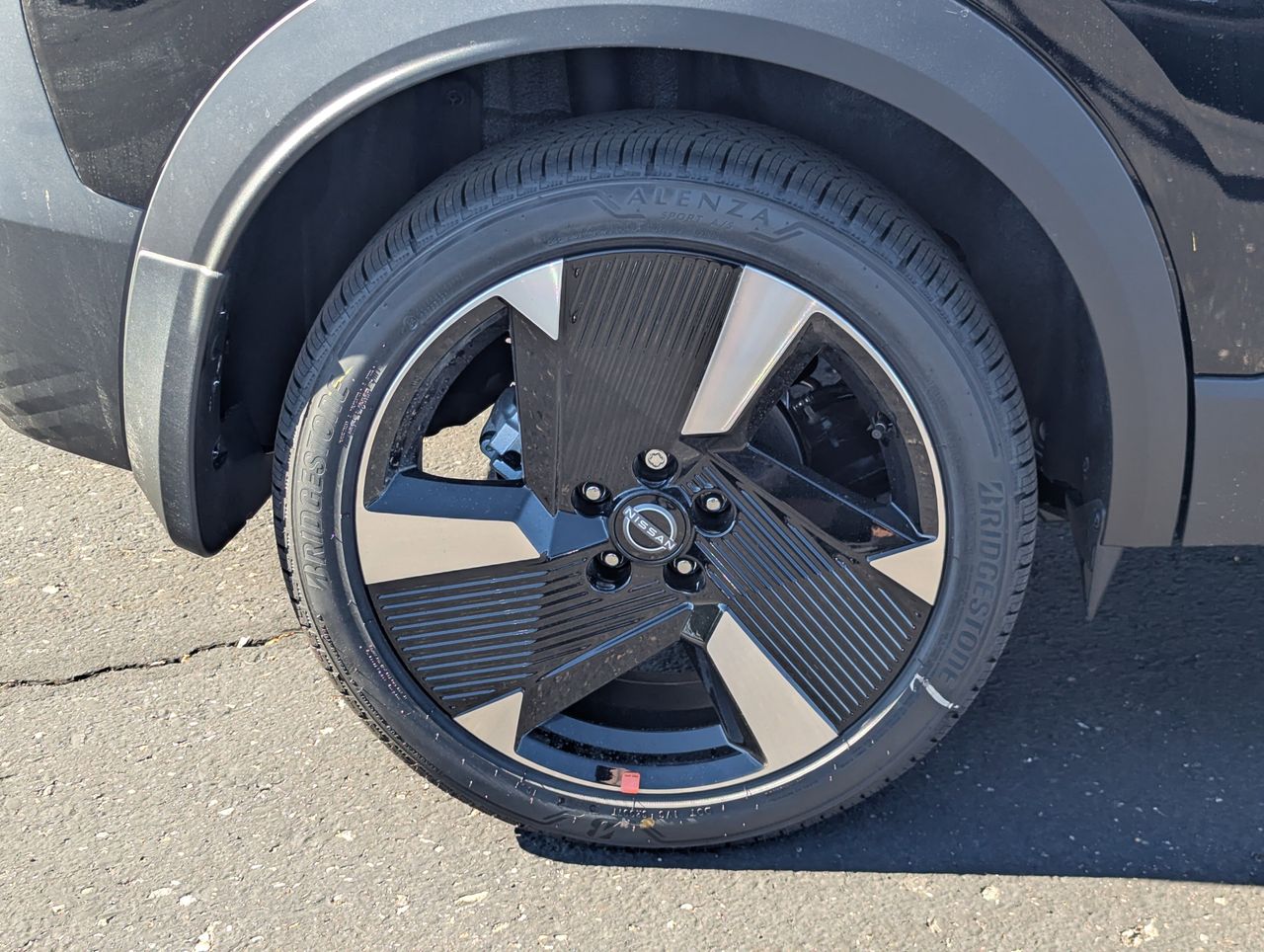 2026 Nissan KICKS SR - Photo 9
