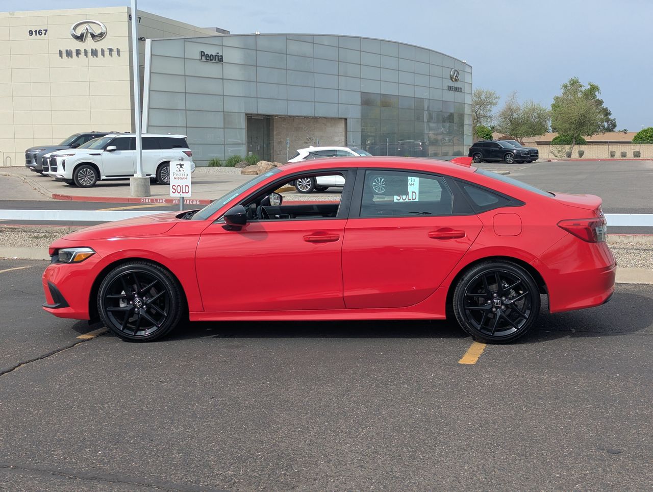 View vehicle photo 3