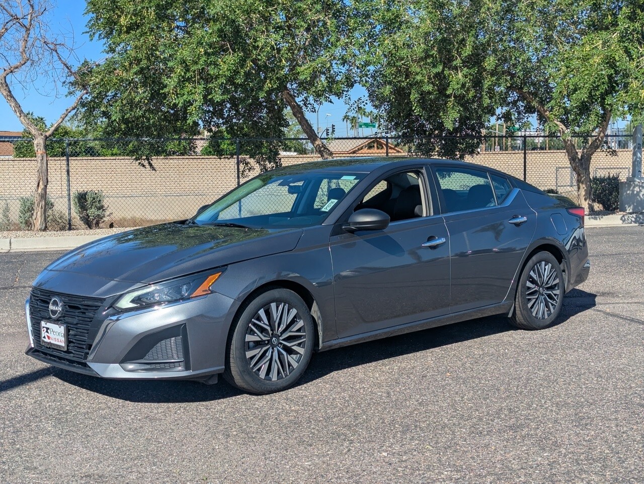 2024 Nissan Altima 2.5 SV photo 2