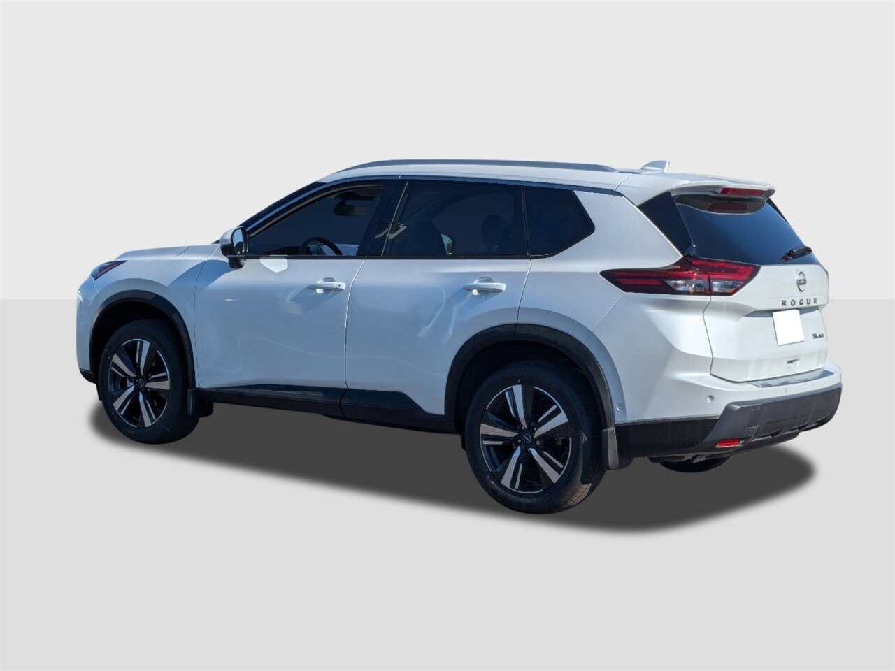 2025 Nissan Rogue SL photo 3