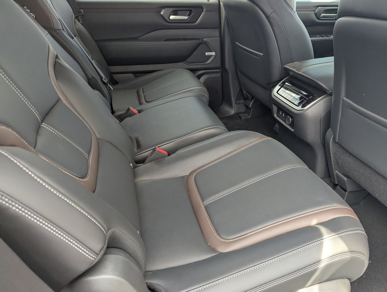 2025 Nissan Armada SL - Photo 20