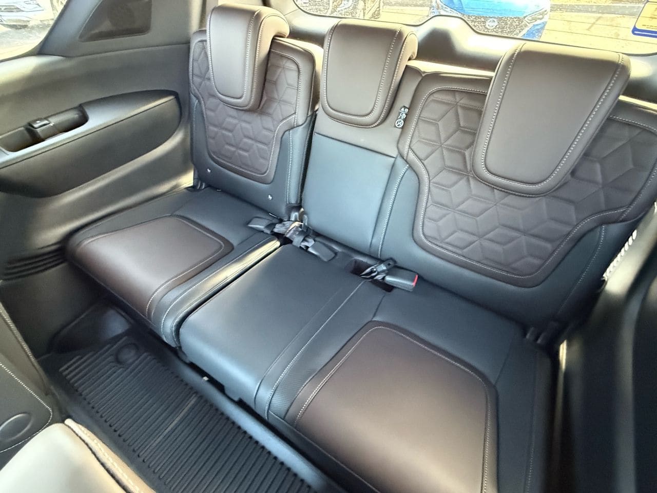 2025 Nissan Armada Platinum Reserve - Photo 26