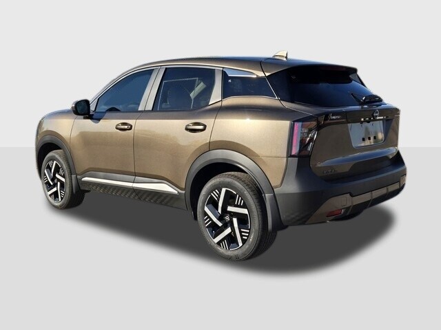 2025 Nissan Kicks SV photo 3