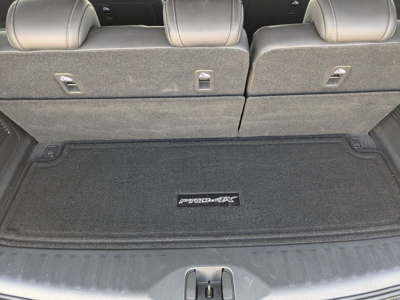 2026 Nissan Armada PRO-4X - Photo 28