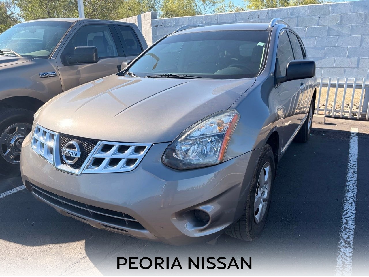 2014 Nissan Rogue Select S FWD's photo