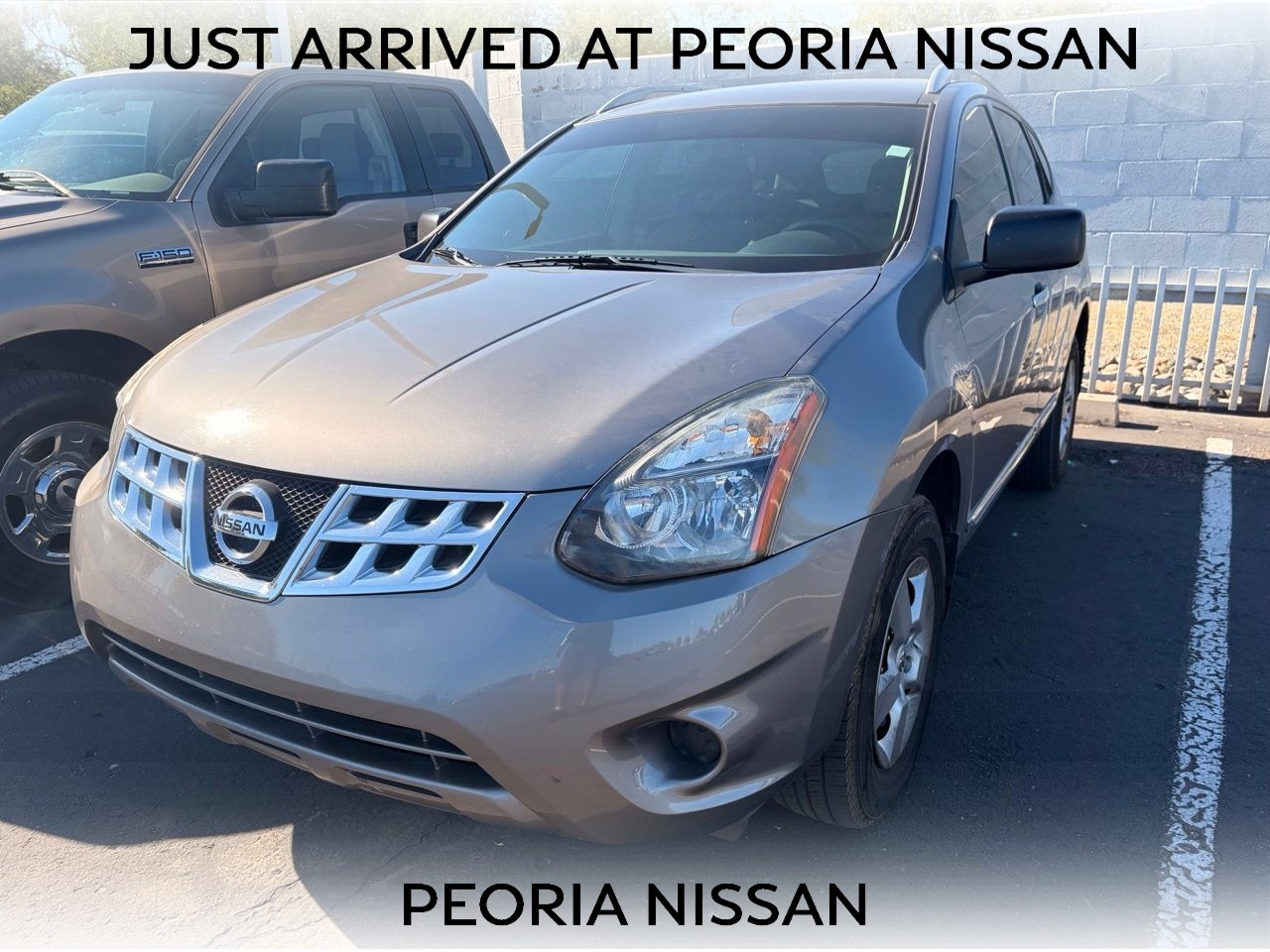 2014 Nissan Rogue Select S FWD's photo