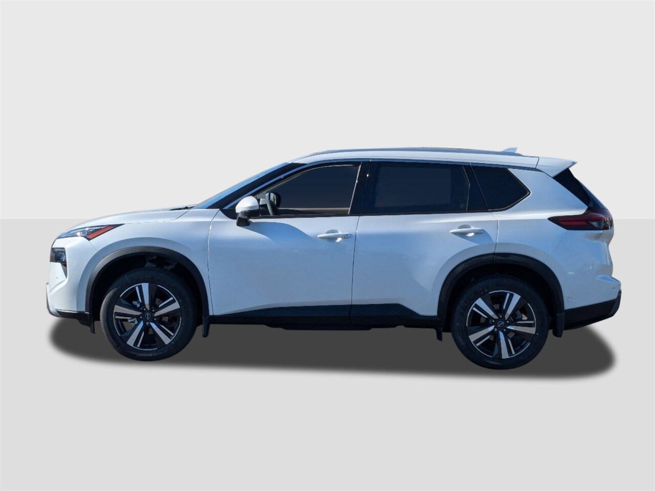 2025 Nissan Rogue SL photo 2