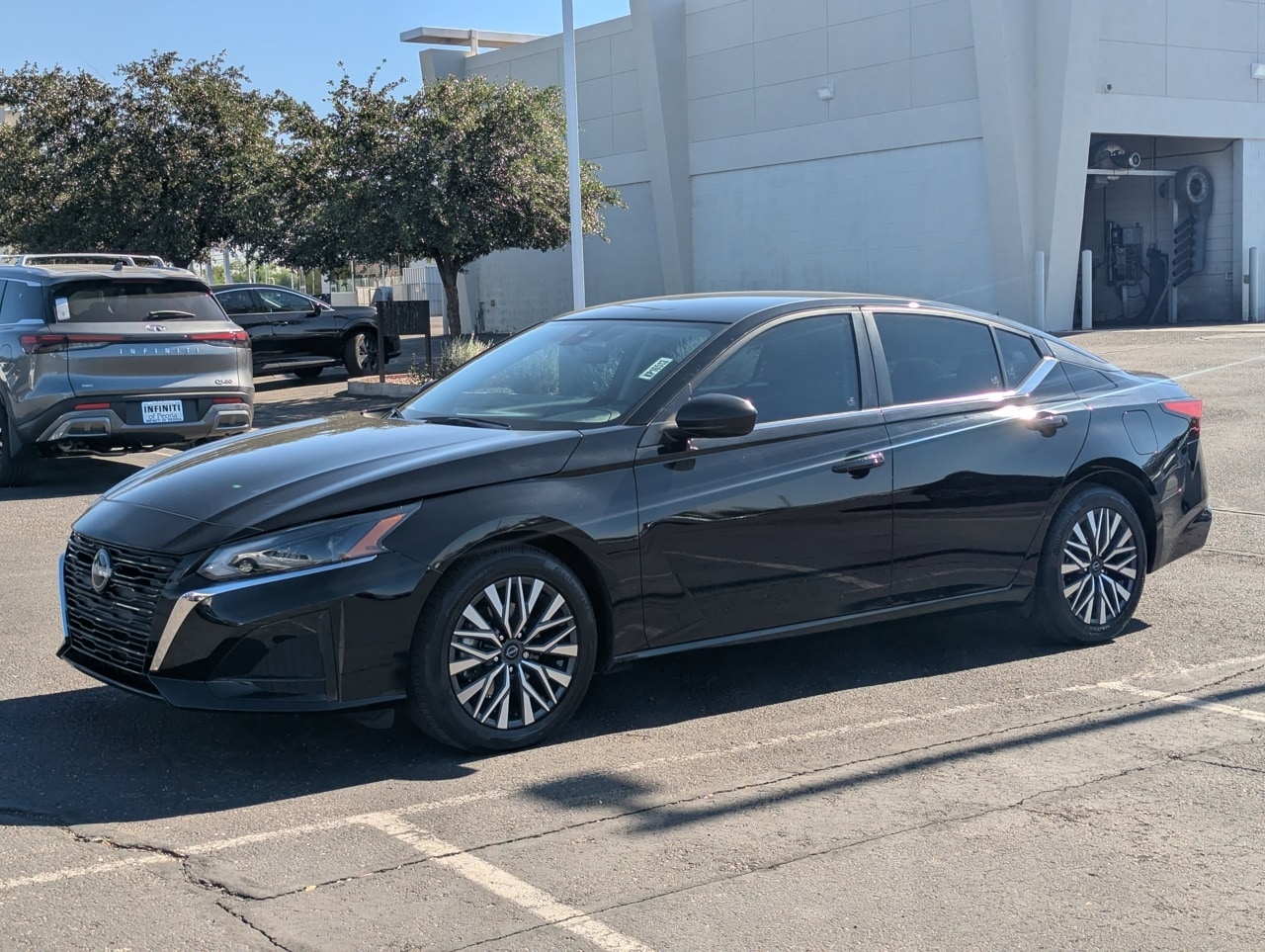Used 2024 Nissan Altima SV with VIN 1N4BL4DV7RN326252 for sale in Peoria, AZ
