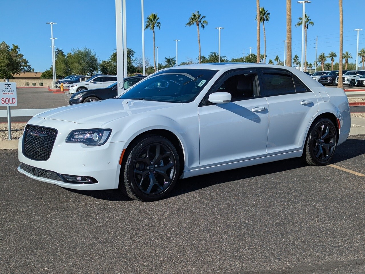 2022 Chrysler 300 S photo 2