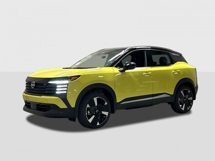 2025 Nissan Kicks SR SUV