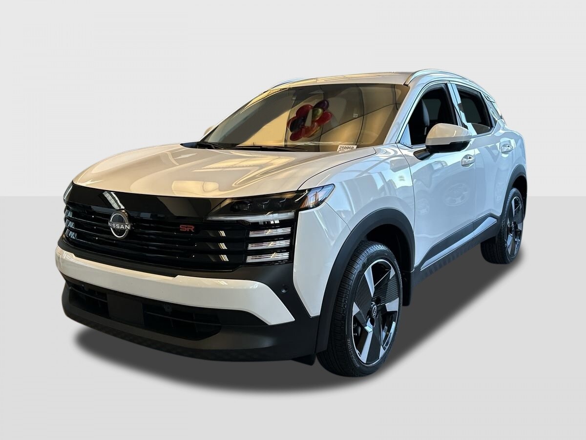 2025 Nissan Kicks SR photo 2