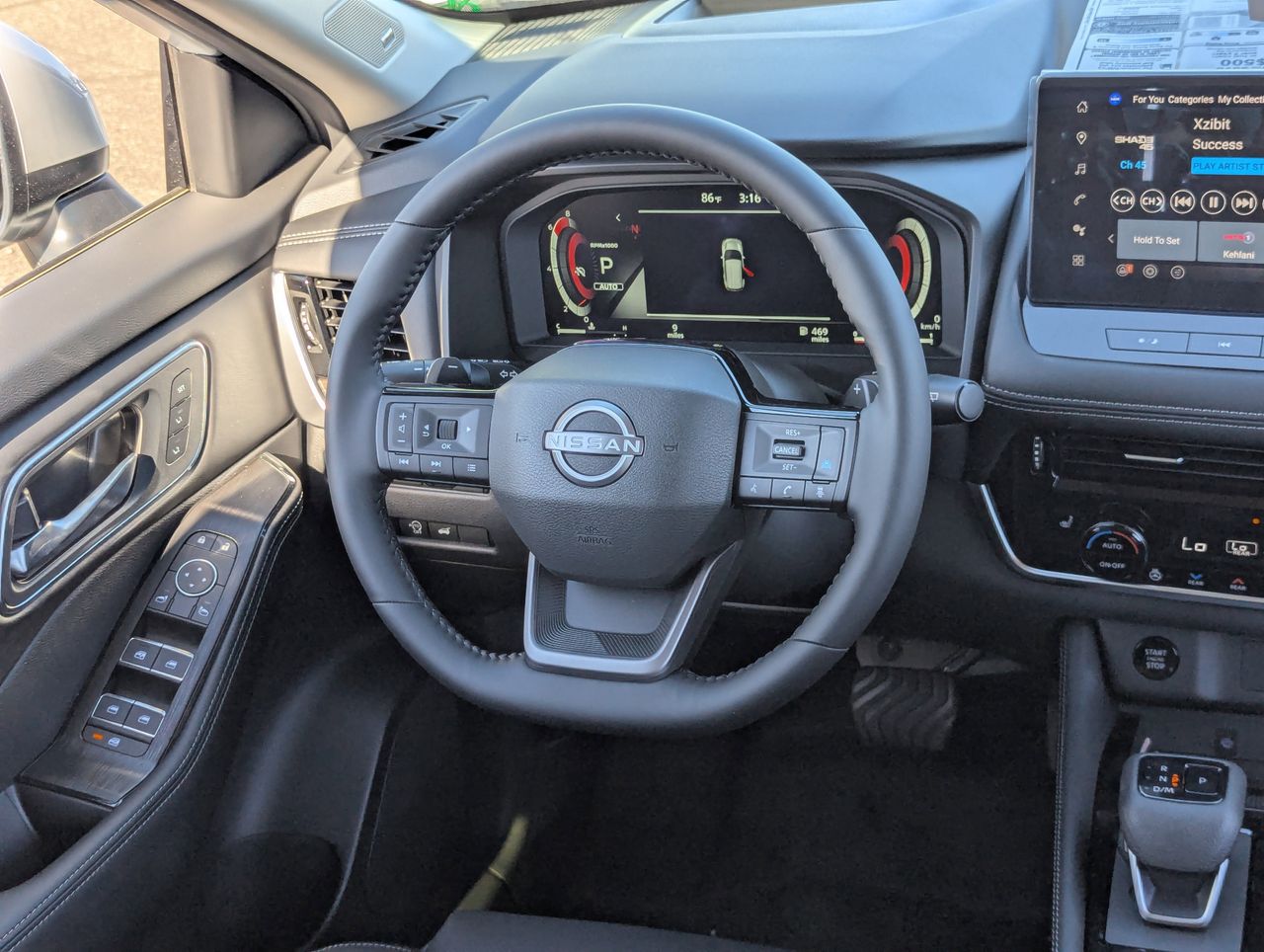 2026 Nissan Rogue Platinum - Photo 25
