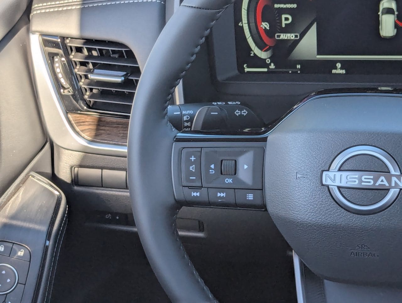 2026 Nissan Rogue Platinum - Photo 28