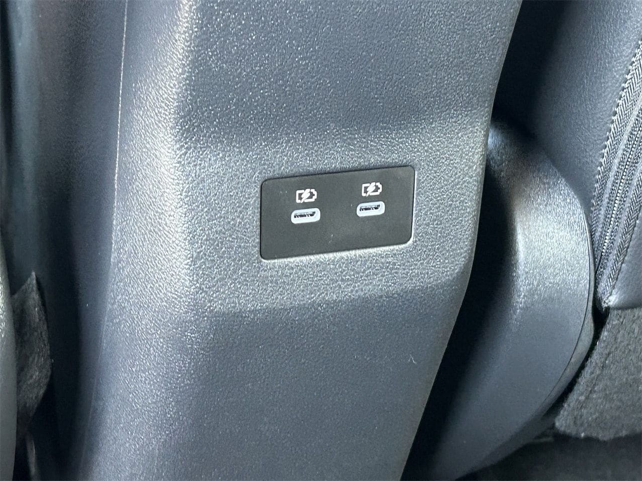 2026 Nissan KICKS SR - Photo 17