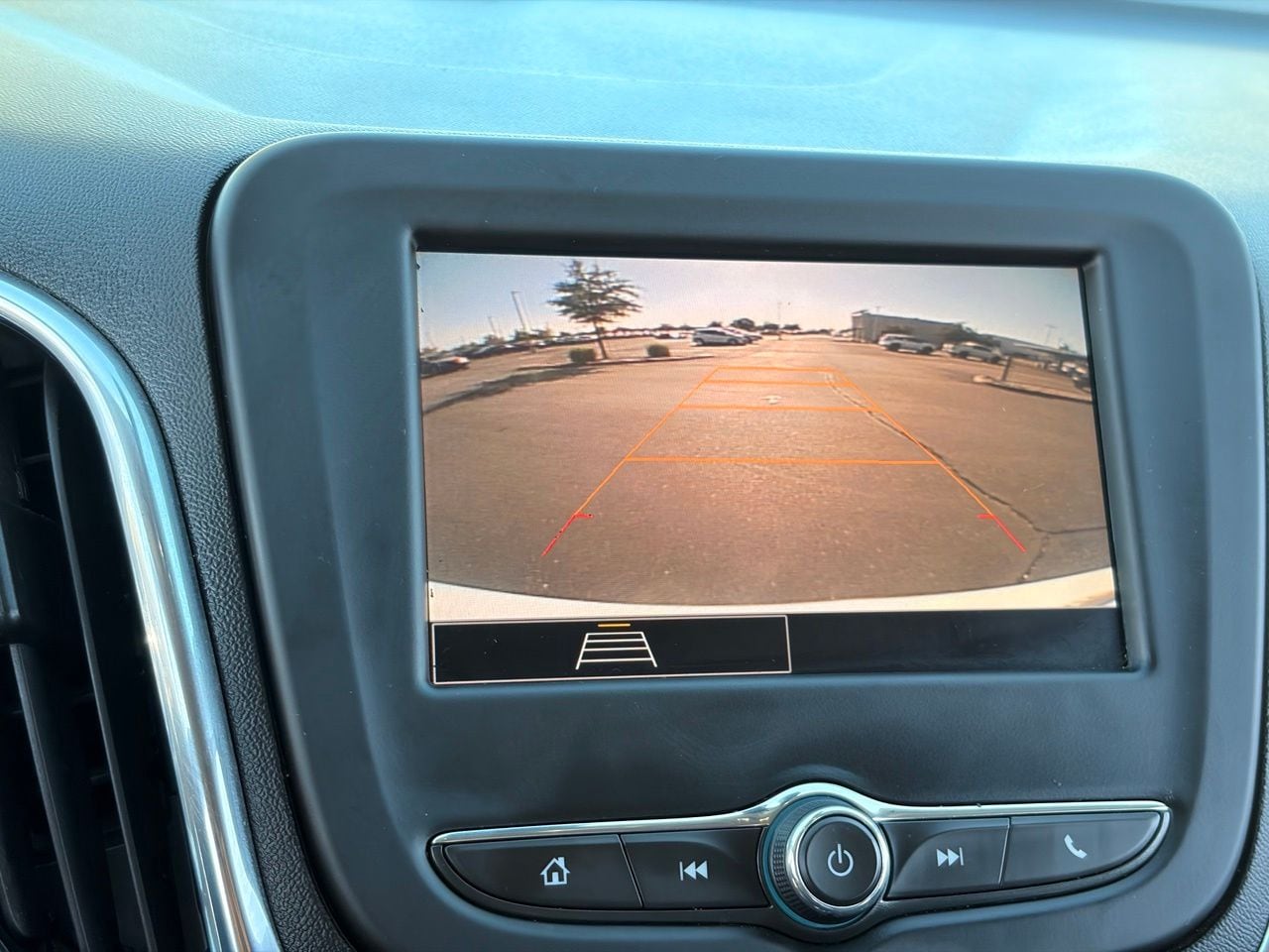 2023 Chevrolet Equinox LT - Photo 24