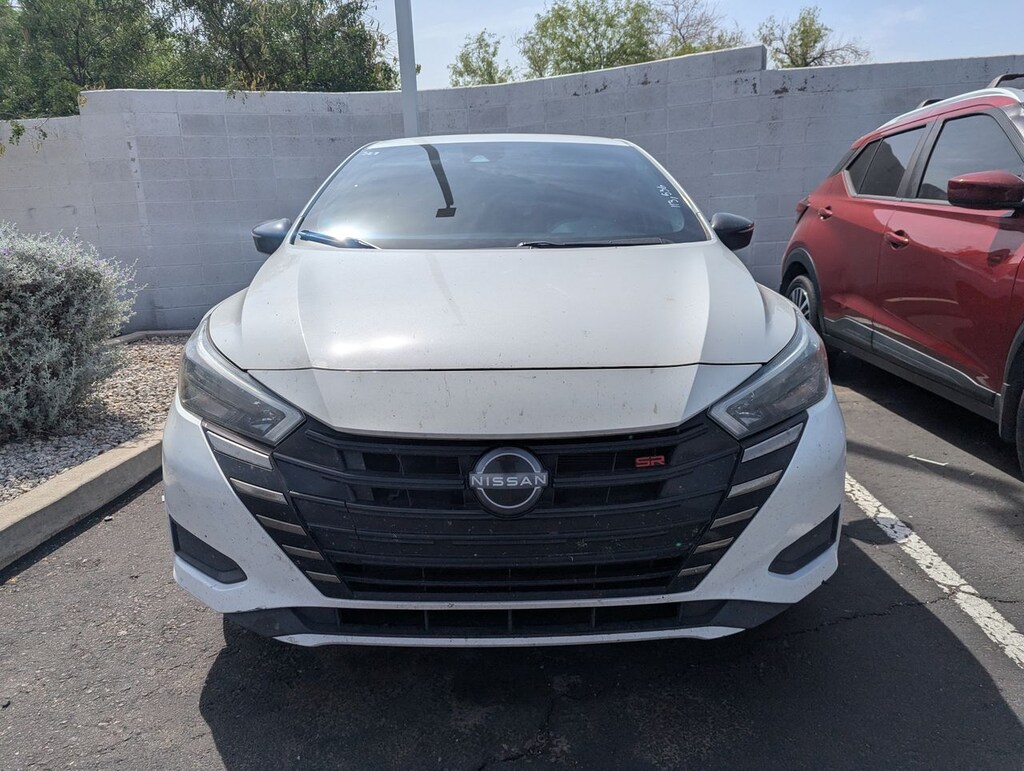 Used 2023 Nissan Versa 1.6 SR Sedan