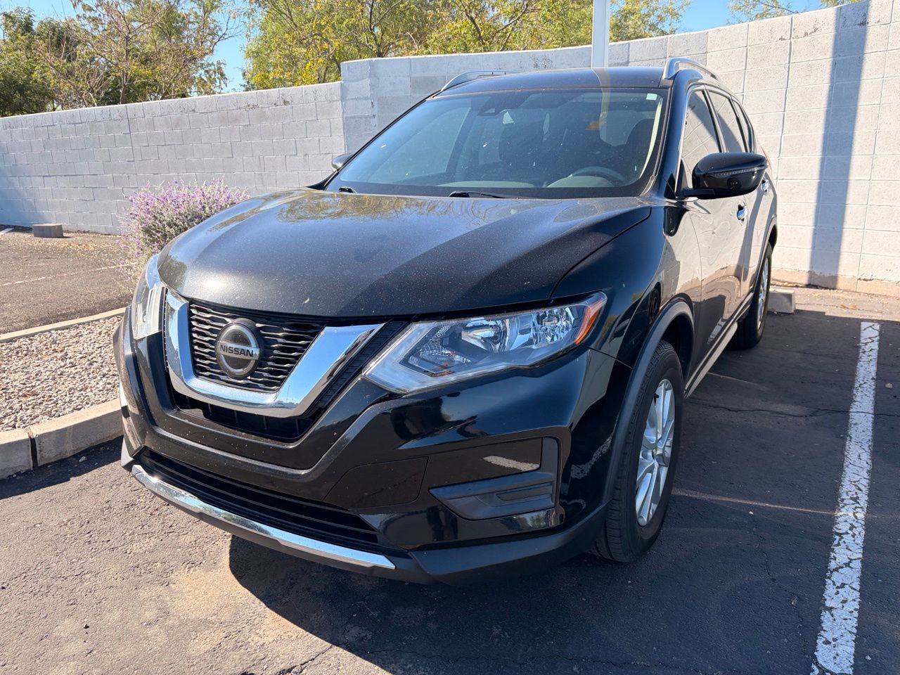 2020 Nissan Rogue SV FWD's photo