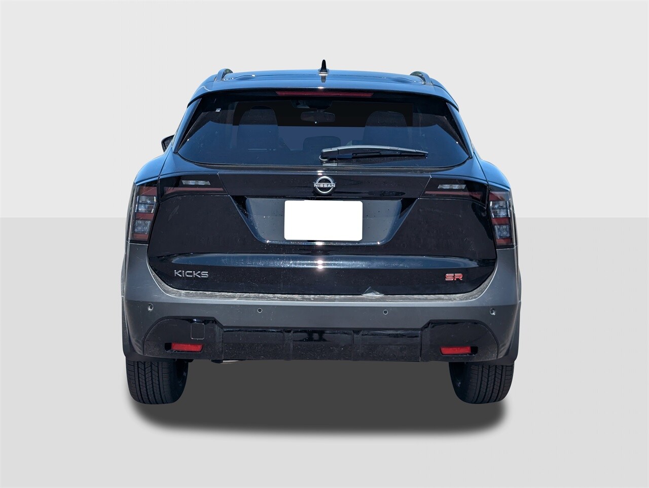 2025 Nissan Kicks SR photo 4