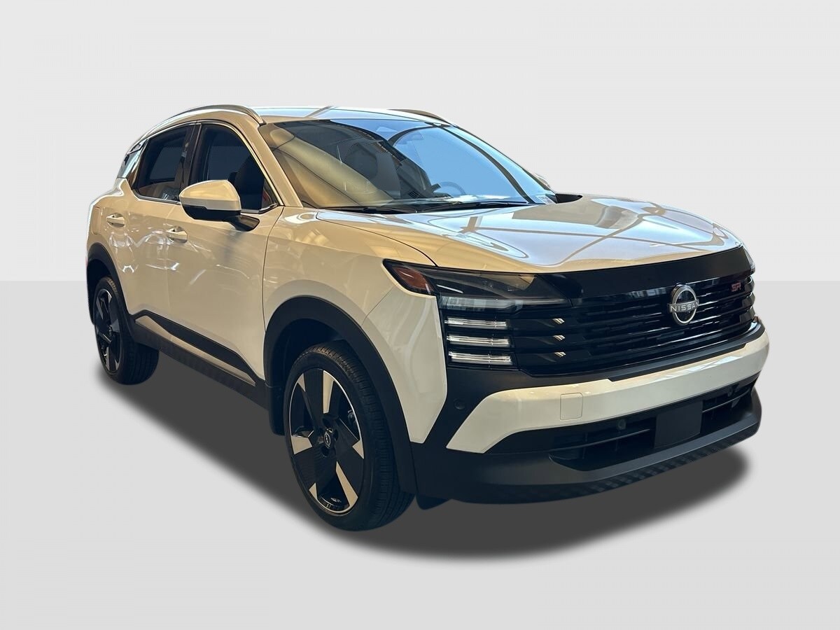 2025 Nissan Kicks SR photo 3