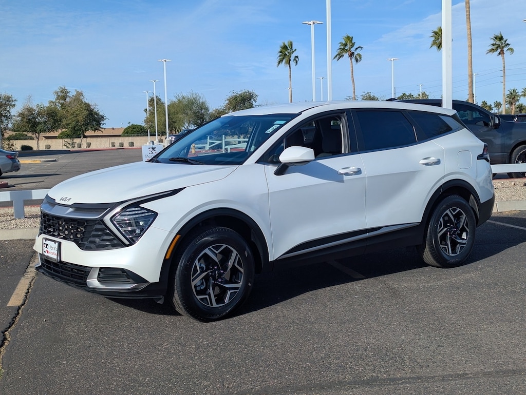 Used 2024 Kia Sportage LX SUV