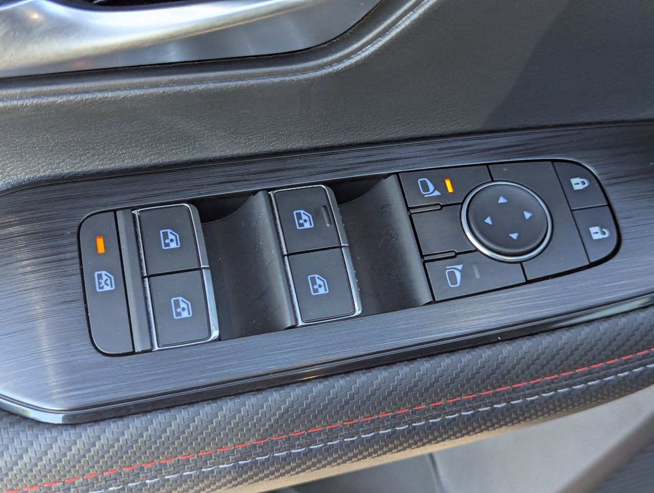 2026 Nissan KICKS SR - Photo 14