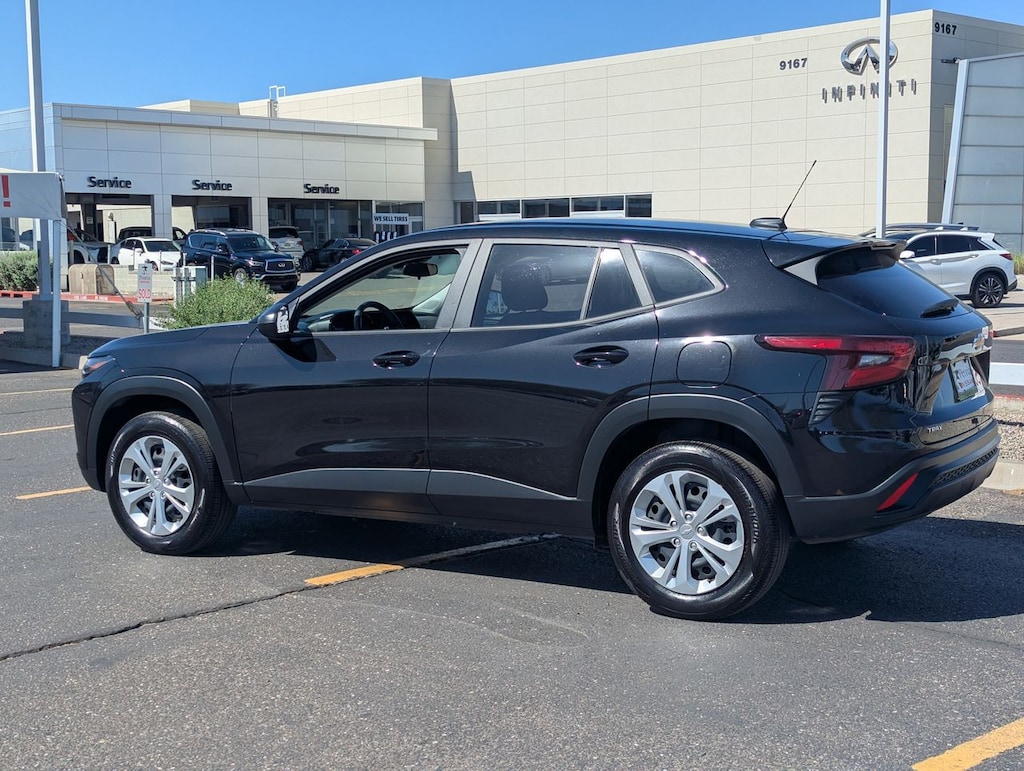 Used 2025 Chevrolet Trax LS SUV