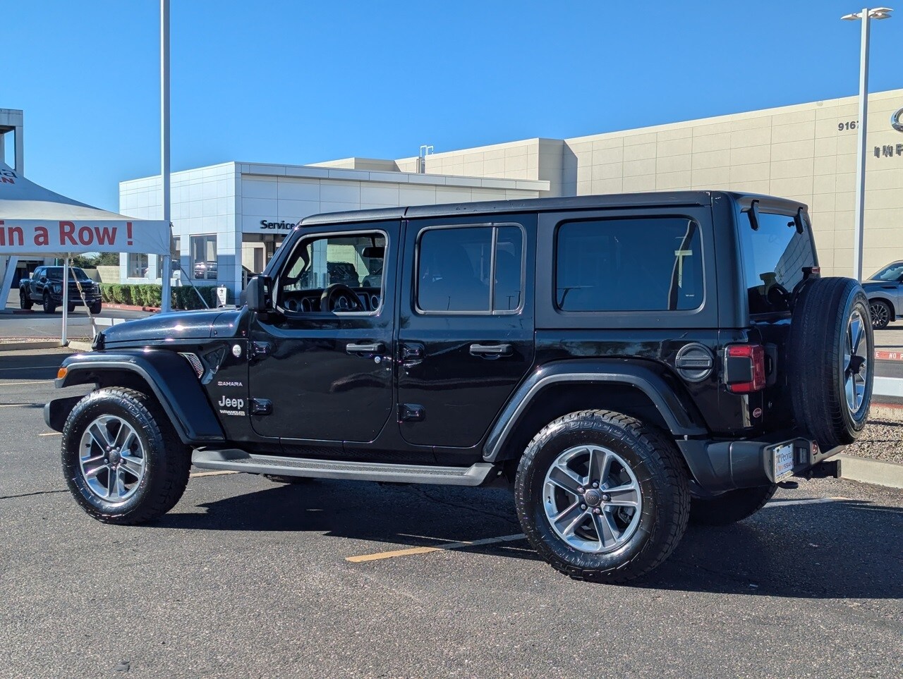 2019 Jeep Wrangler Unlimited Sahara photo 3