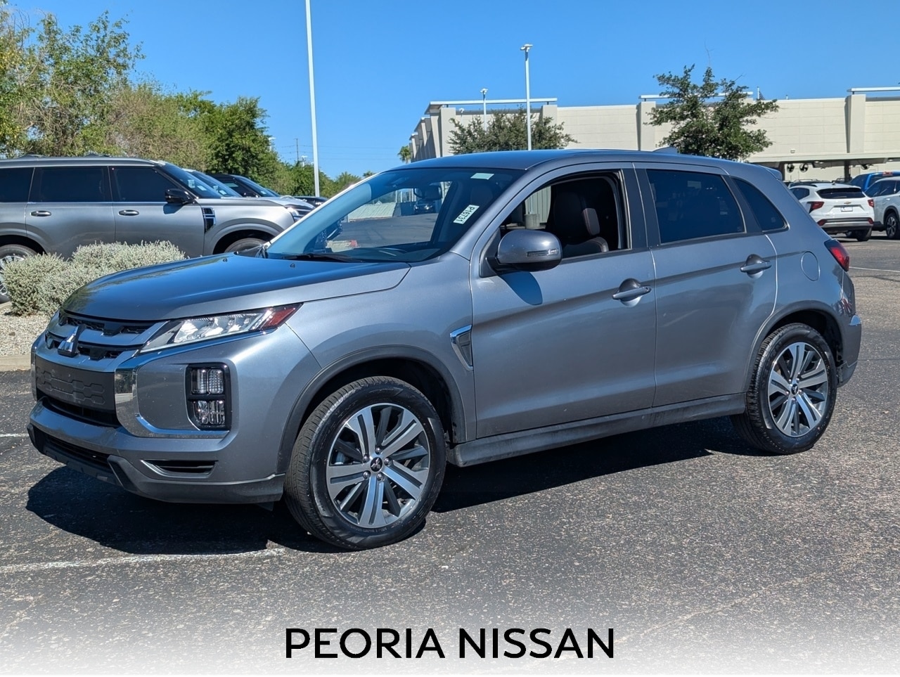 2024 Mitsubishi Outlander Sport SE's photo