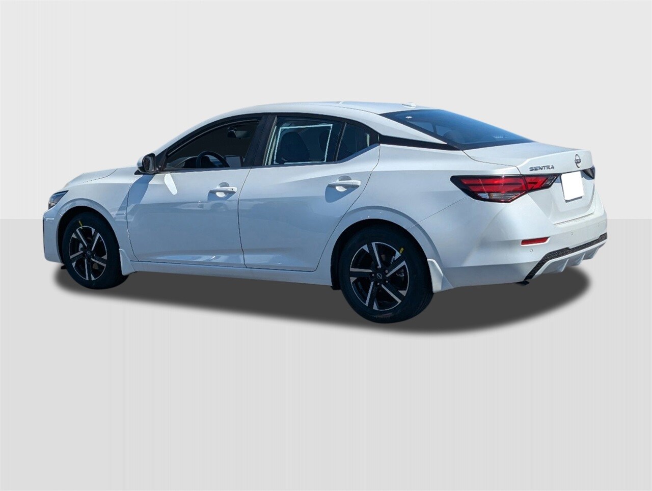 2025 Nissan Sentra SV photo 3