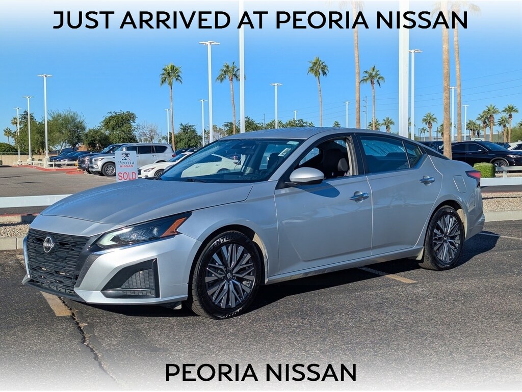 Used 2023 Nissan Altima 2.5 SV Sedan