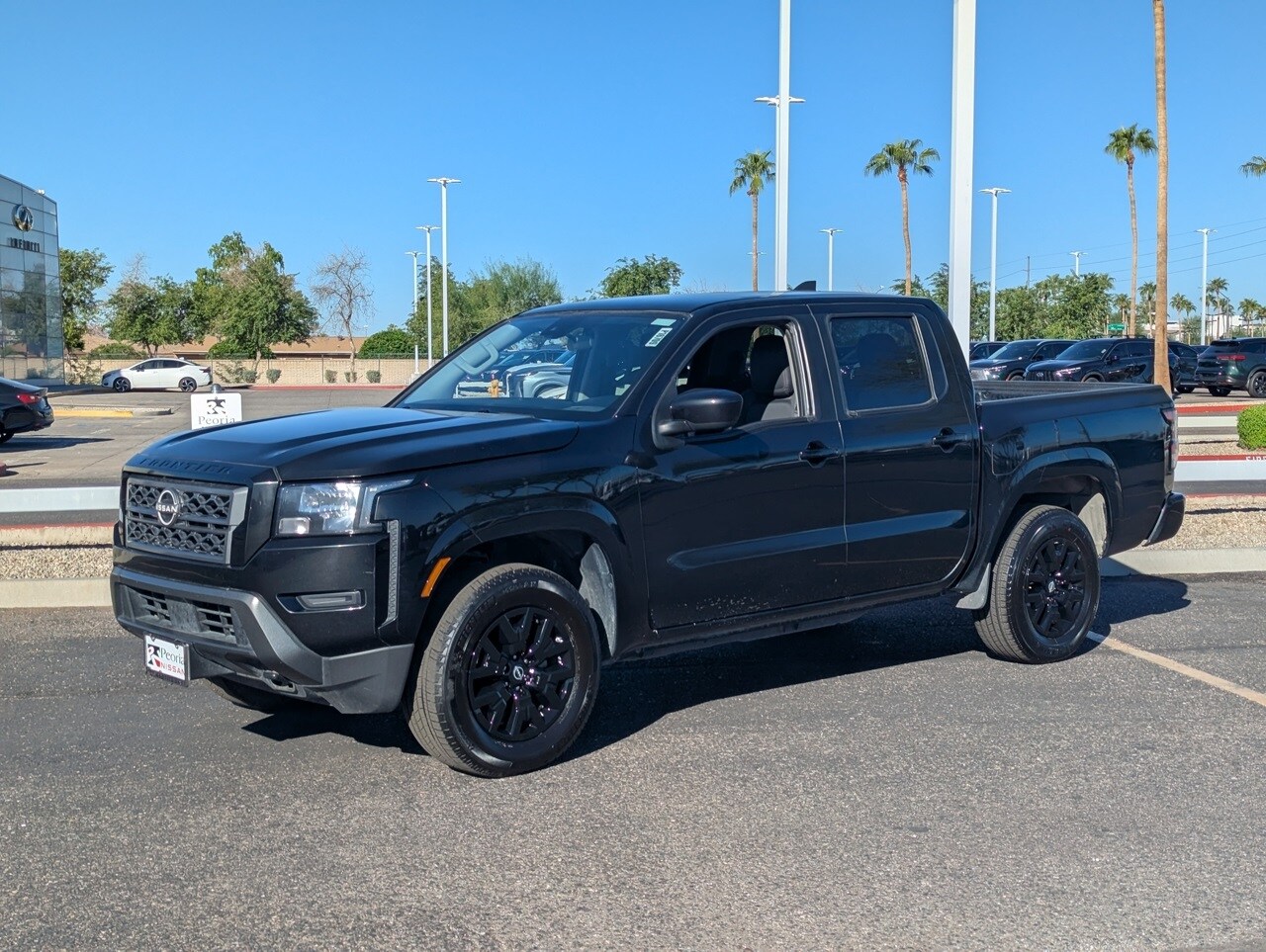 2023 Nissan Frontier SV photo 2