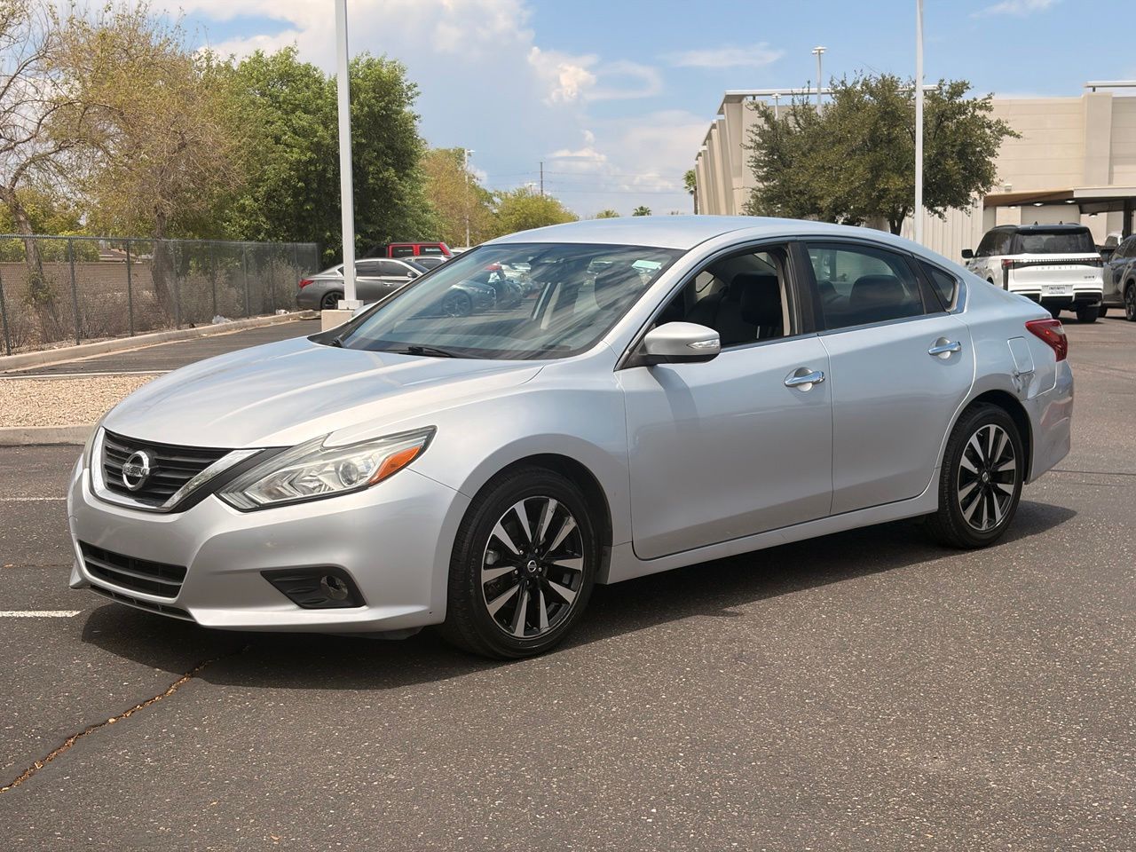 Used 2018 Nissan Altima SL with VIN 1N4AL3AP9JC151854 for sale in Peoria, AZ