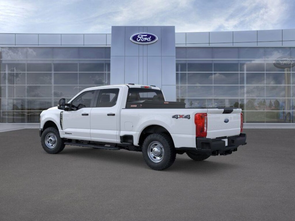New 2026 Ford F-250 XL Truck Crew Cab