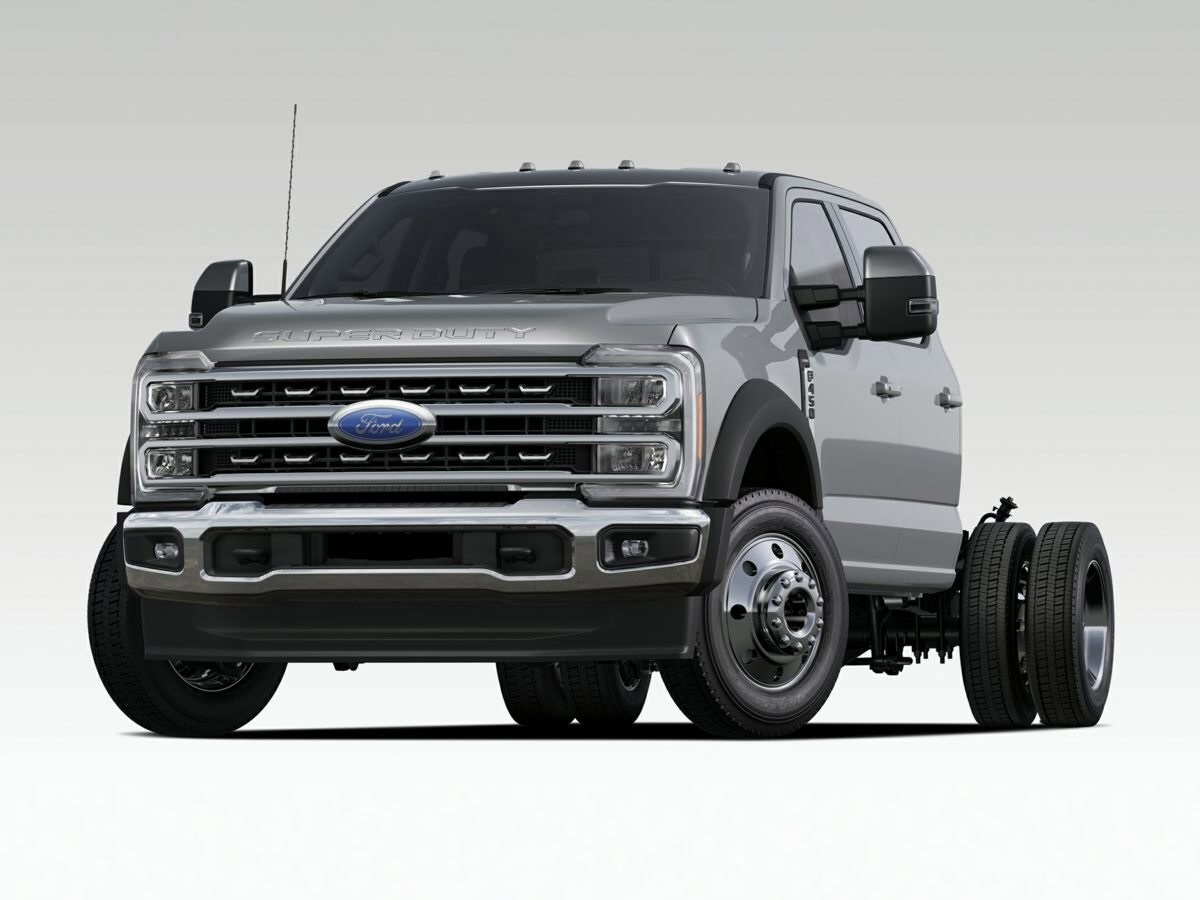 2026 Ford F-450 Platinum photo 2