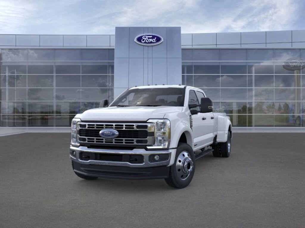 New 2026 Ford F-450 Truck Crew Cab