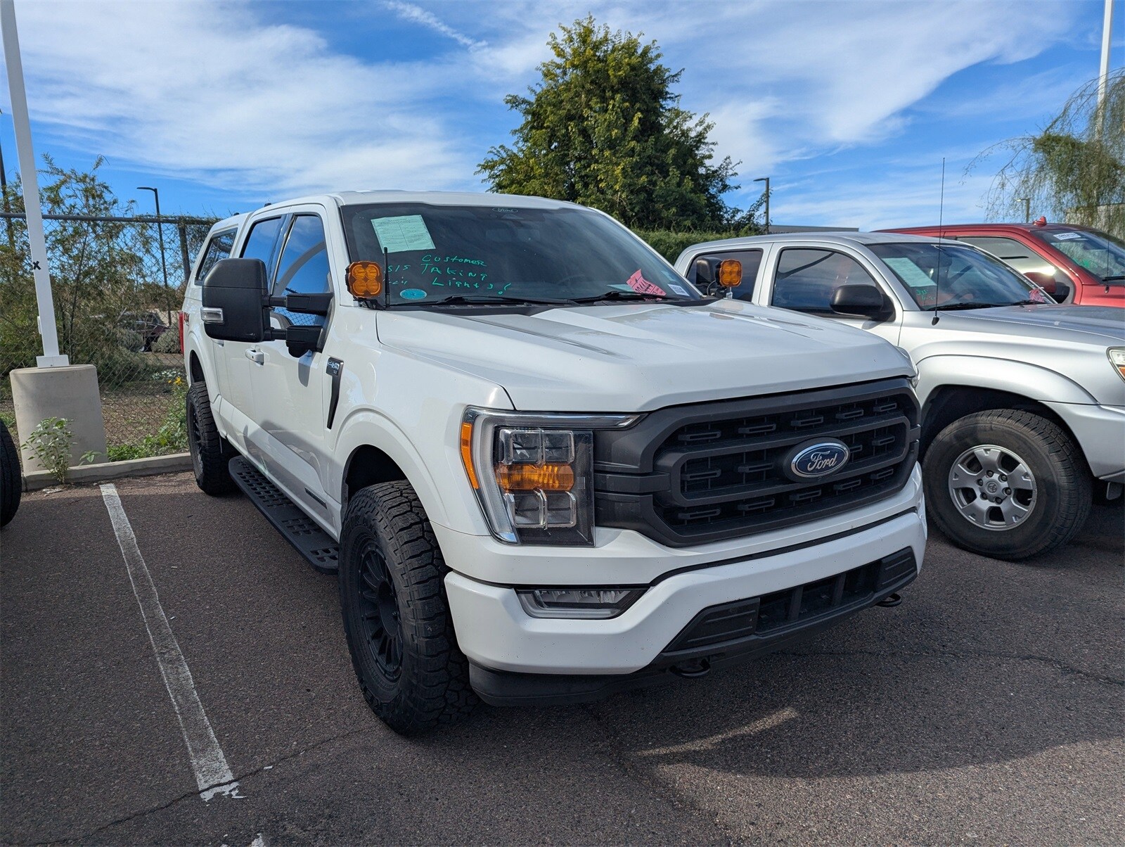 2022 Ford F-150 XLT photo 2