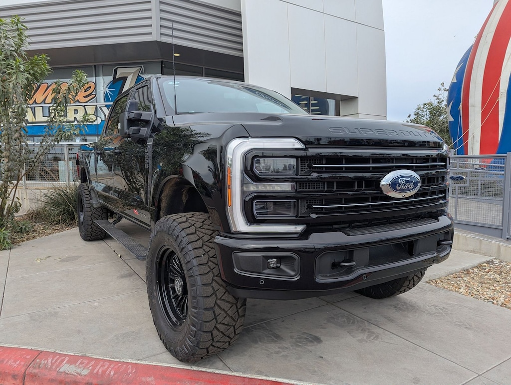 New 2026 Ford F-250 Platinum Truck Crew Cab