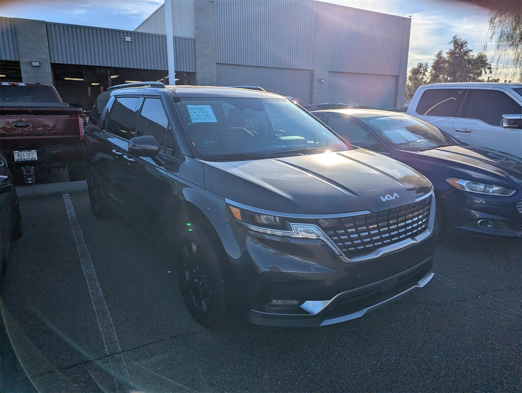 Used 2024 Kia Carnival SX MPV