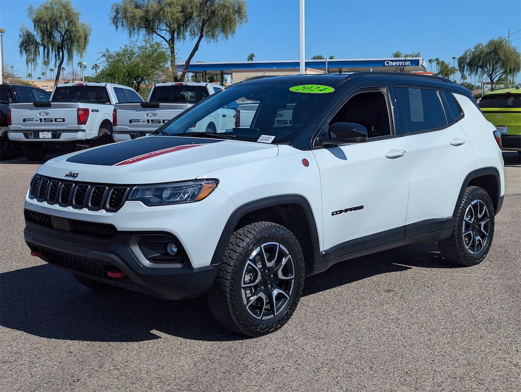 Used 2024 Jeep Compass Trailhawk SUV
