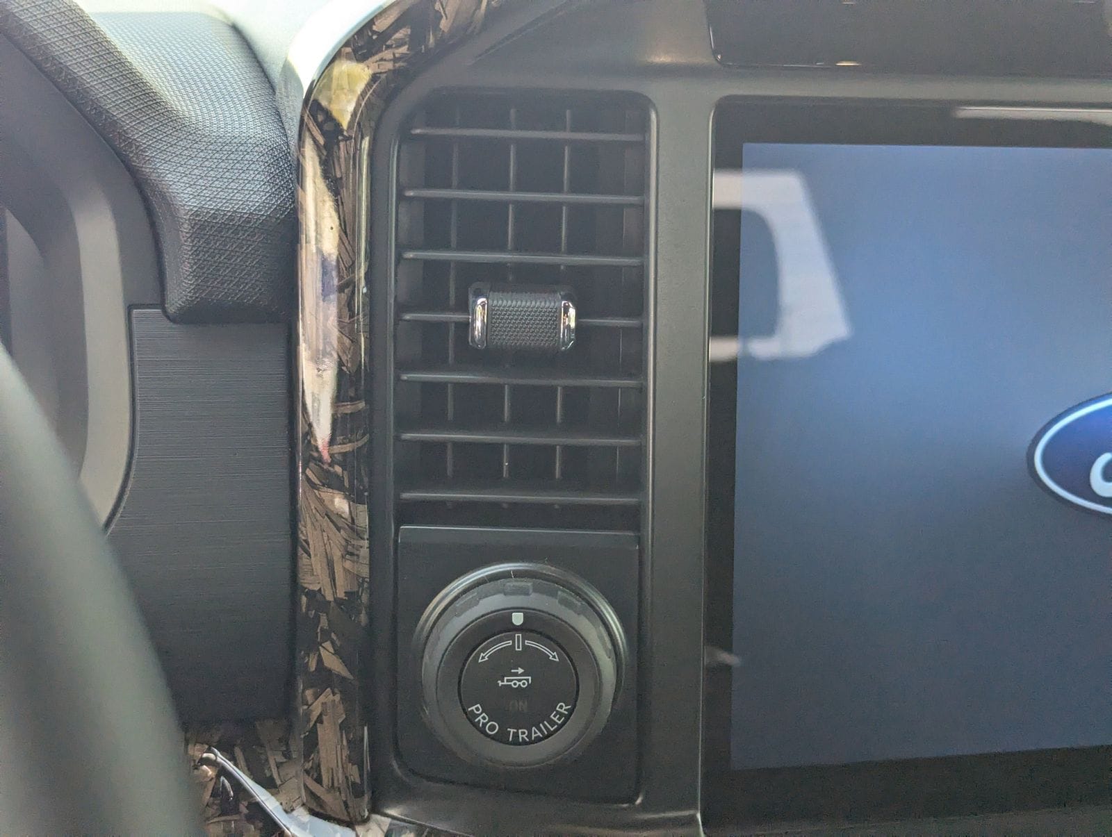 2025 Ford F-150 XLT - Photo 19