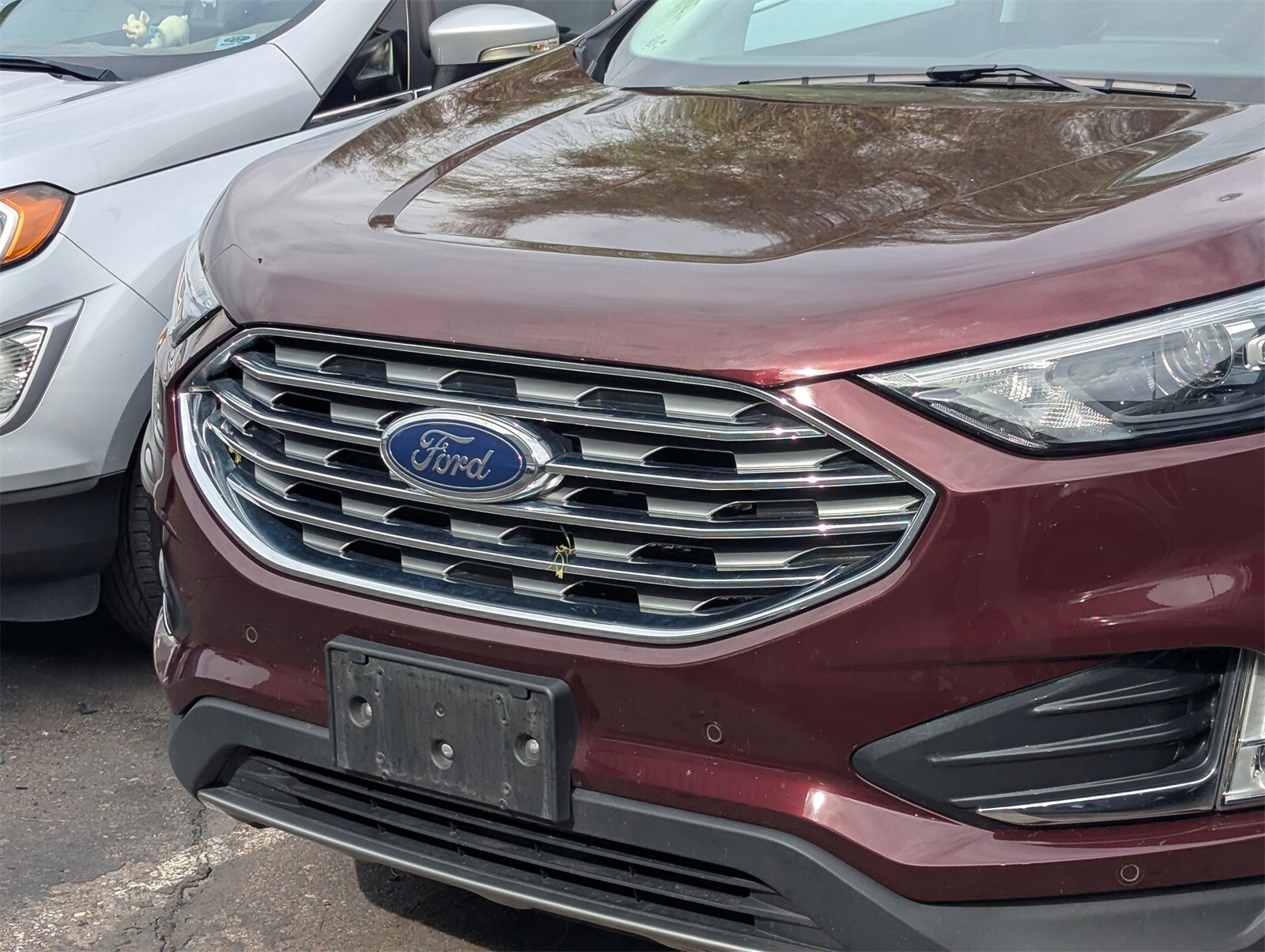 2024 Ford Edge Titanium photo 4