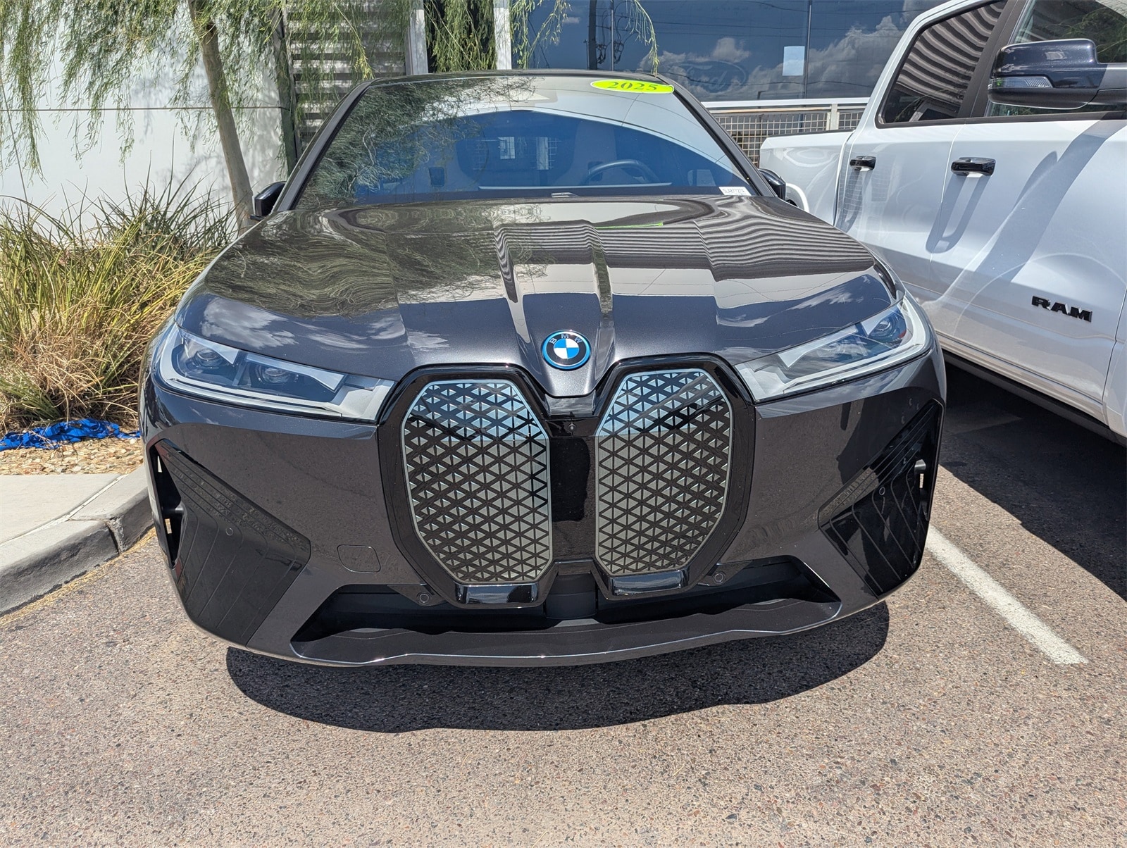 Used 2025 BMW iX Base with VIN WB523CF00SCT14687 for sale in Peoria, AZ