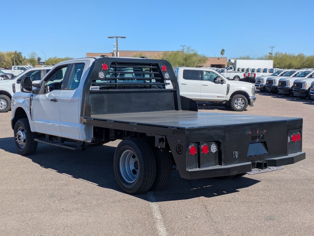New 2026 Ford F-350 Chassis Truck Super Cab
