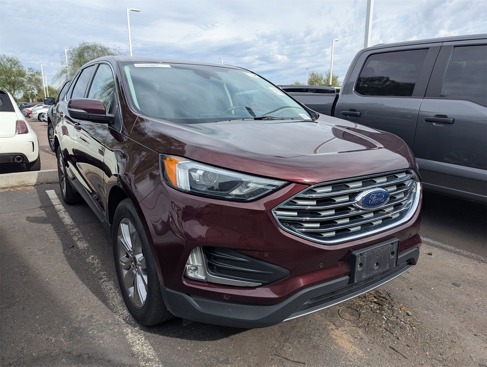 2024 Ford Edge Titanium photo 3
