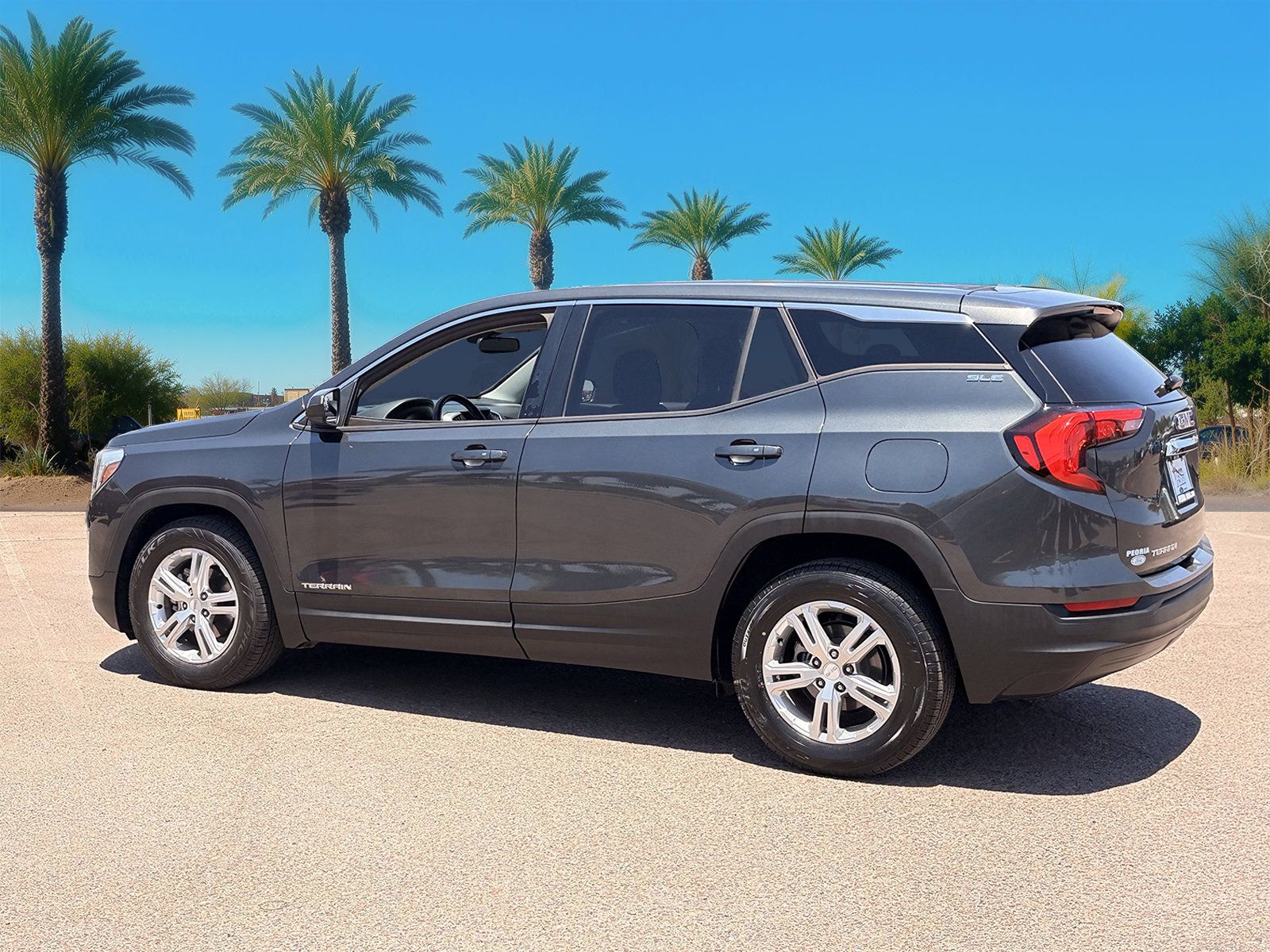 View vehicle photo 3