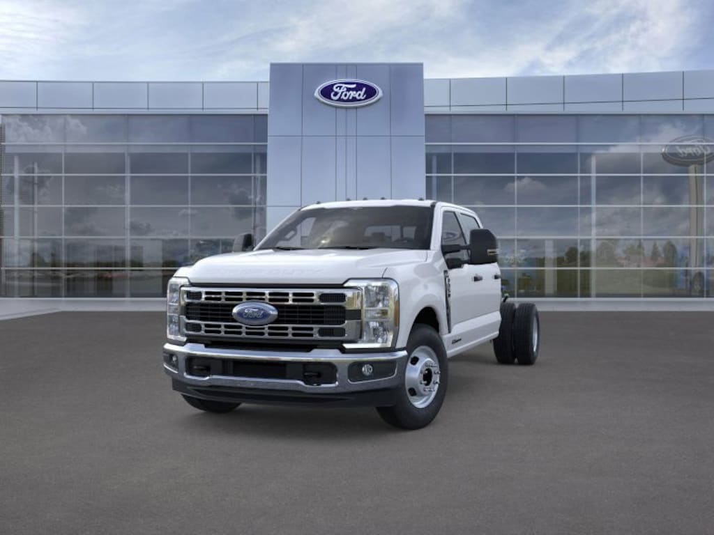 New 2026 Ford F-350 Chassis Truck Crew Cab