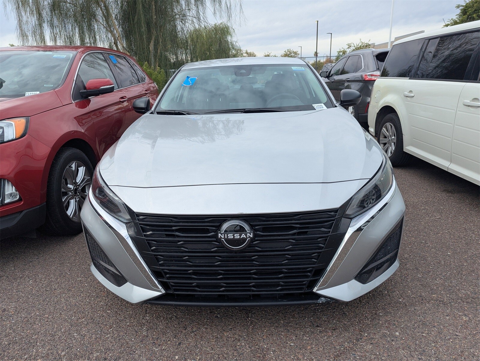 2024 Nissan Altima 2.5 SV photo 2