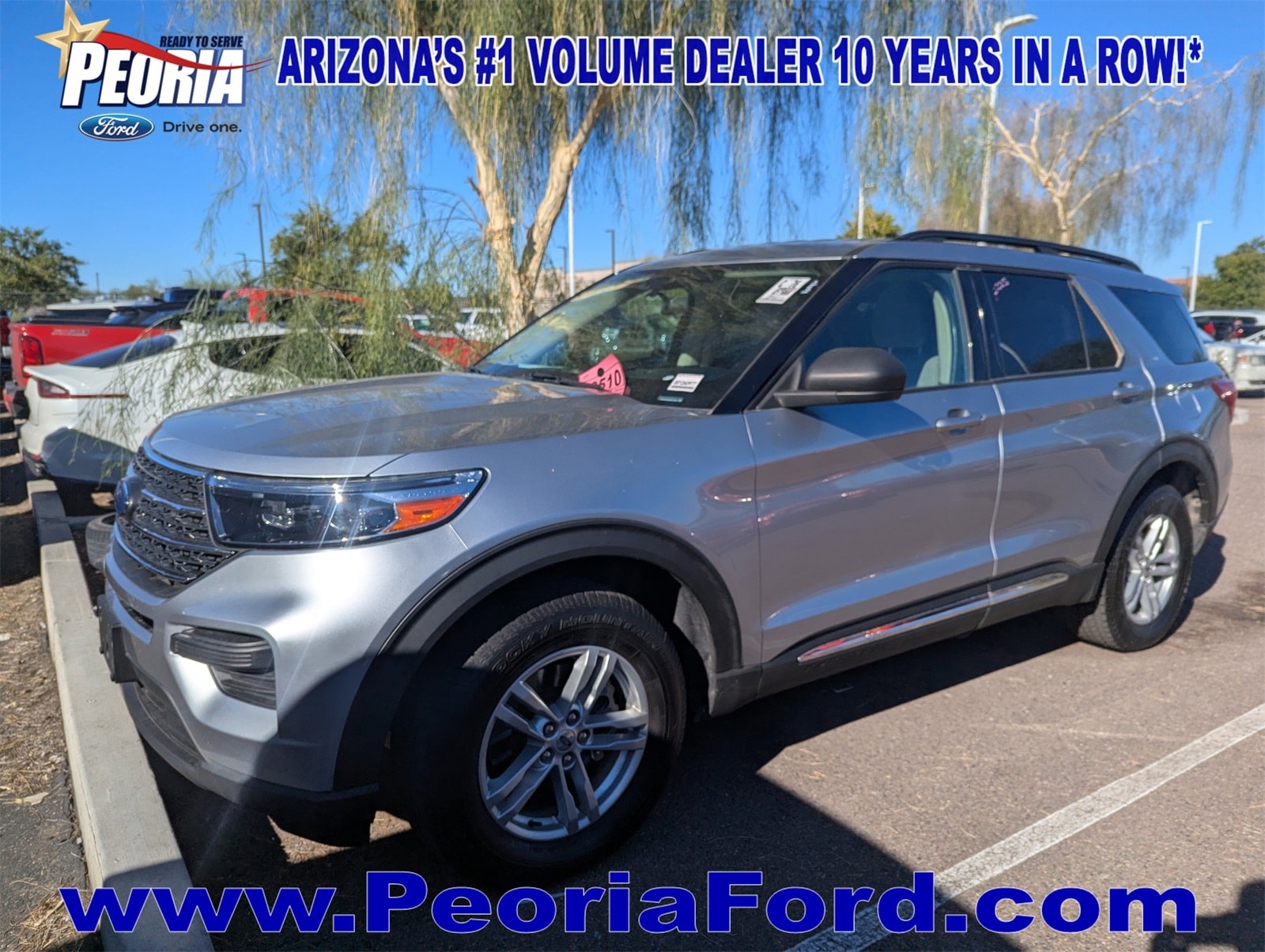 2022 Ford Explorer XLT's photo